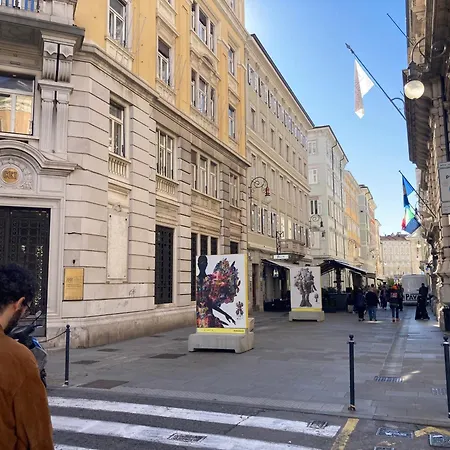 1 Daire Trieste